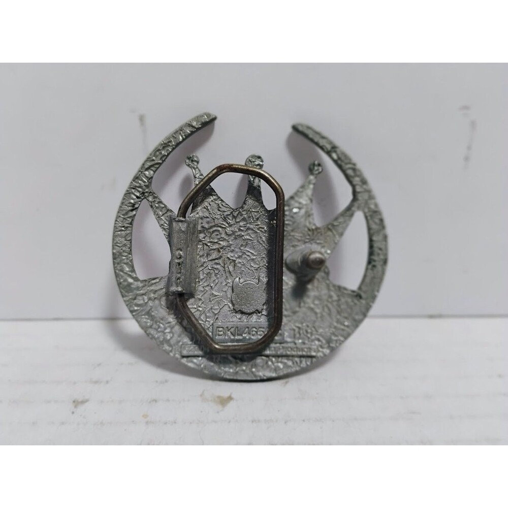 VINTAGE 2004 GREAT AMERICAN PRODUCTS BKL4655C KINGS CROWN METAL BELT BUCKLE - Picture 2 of 3